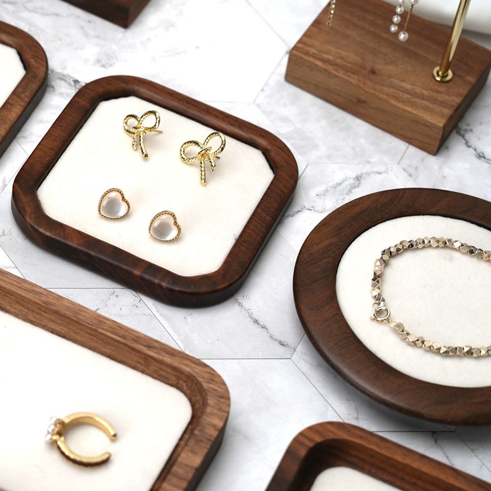 Wood Ring Blank - صينية خشبية بتصميم هندسي بسيط لعرض
