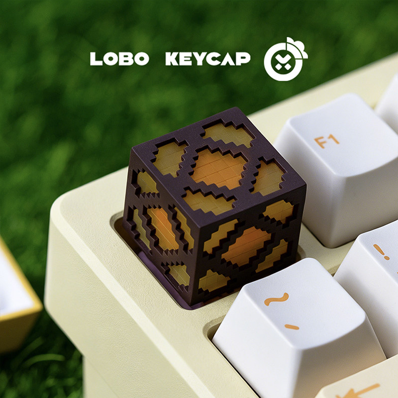 أغطية مفاتيح شفافة بتصميم كرتو - مراجعة Resin Crafts Minecraft وسعره